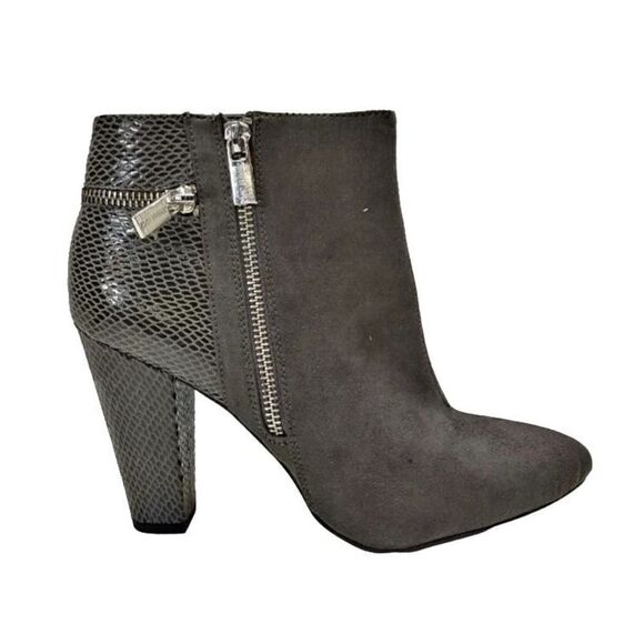 Jennifer Lopez Bootie Size 8.5 - Picture 4 of 6